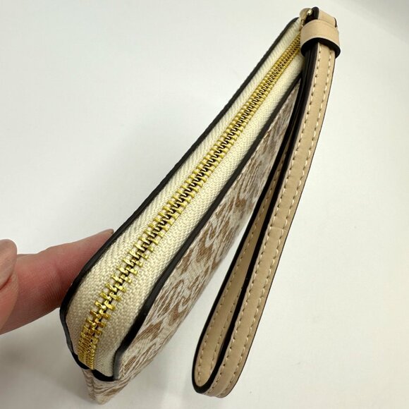 NWOT Coach Corner Zip Wristlet with Monogram Print - Gold/Chalk - Picture 7 of 11